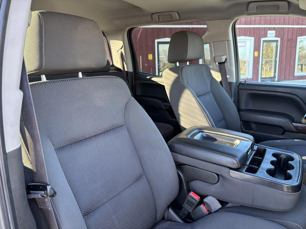 2017 GMC Sierra 1500 SLE ~Safety included~ Photo