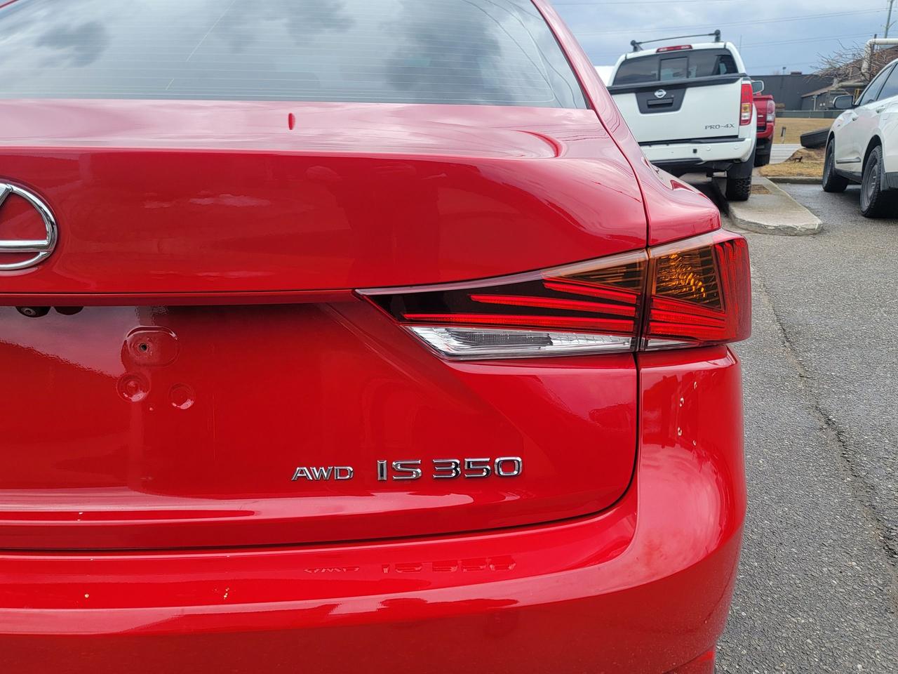 2017 Lexus IS 350 F Sport Photo