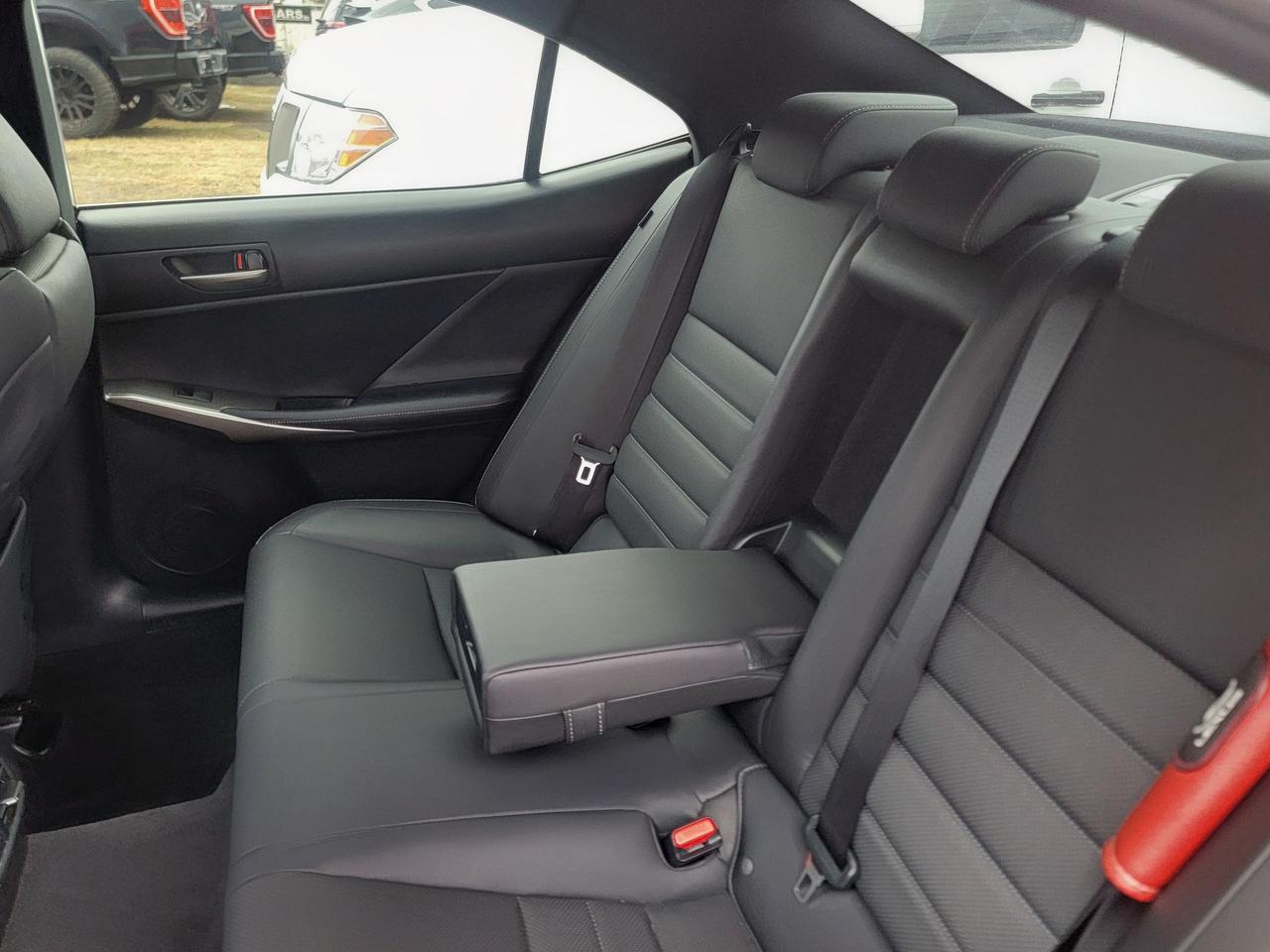 2017 Lexus IS 350 F Sport Photo