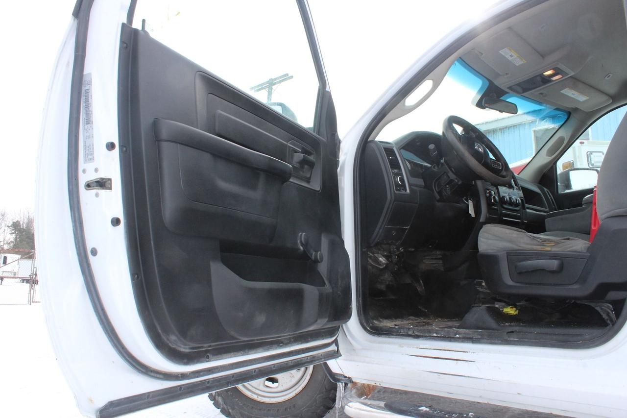 2017 RAM 1500 TRADESMAN Photo