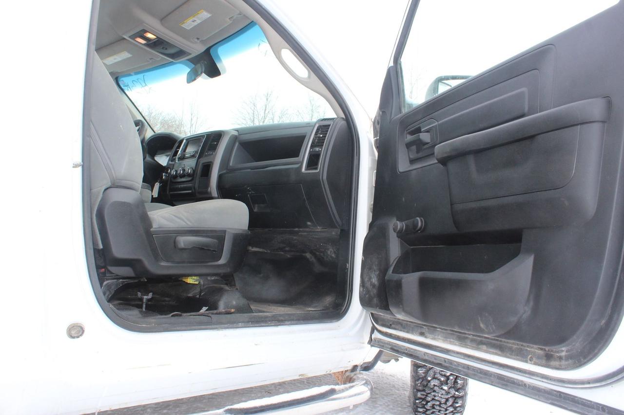 2017 RAM 1500 TRADESMAN Photo