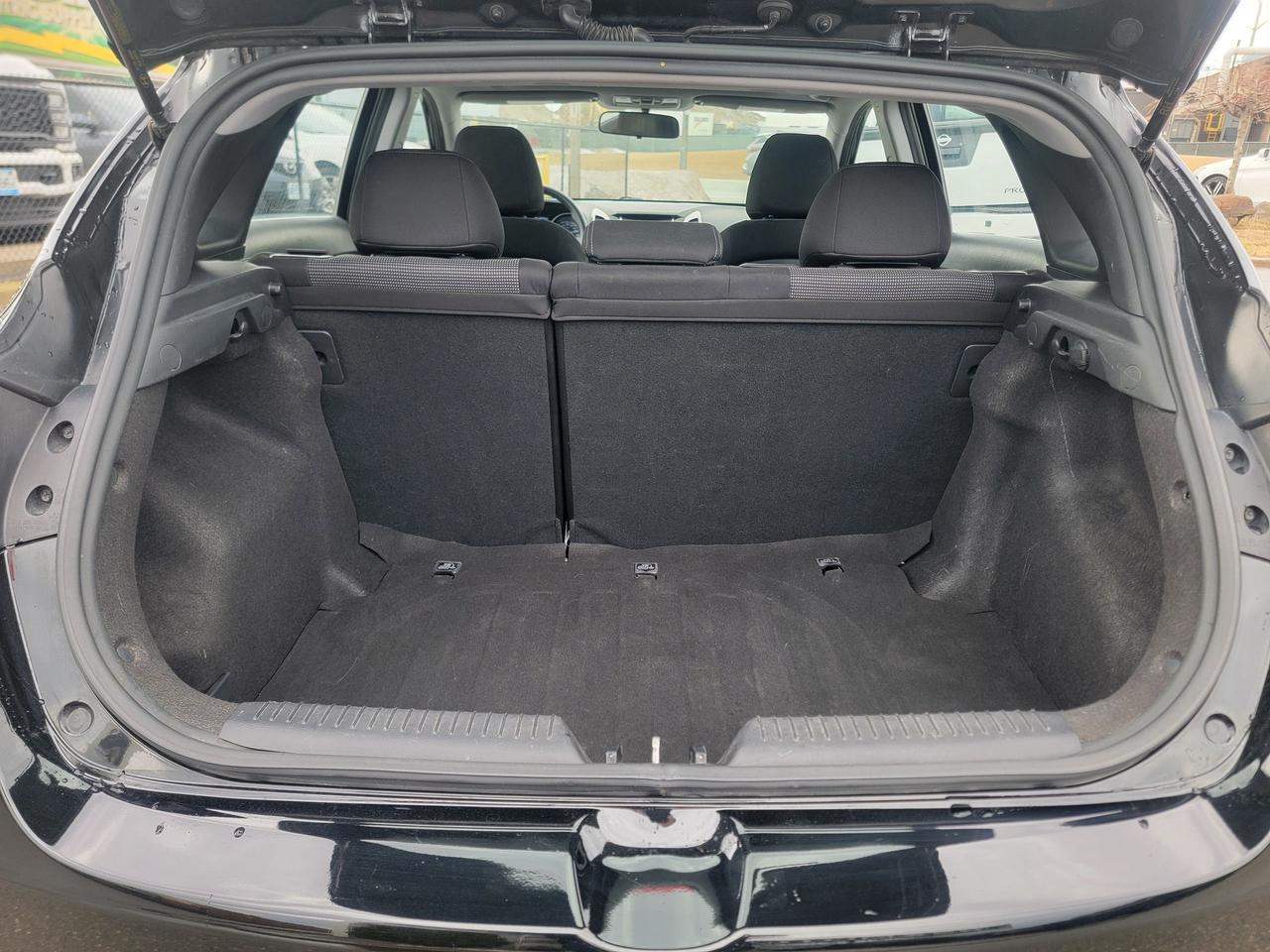 2017 Hyundai Elantra GT SE | GT | HATCHBACK Photo