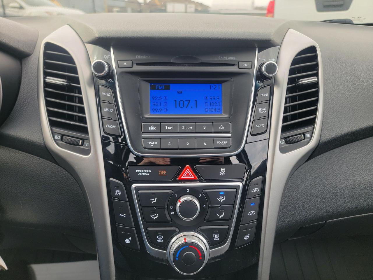 2017 Hyundai Elantra GT SE | GT | HATCHBACK Photo