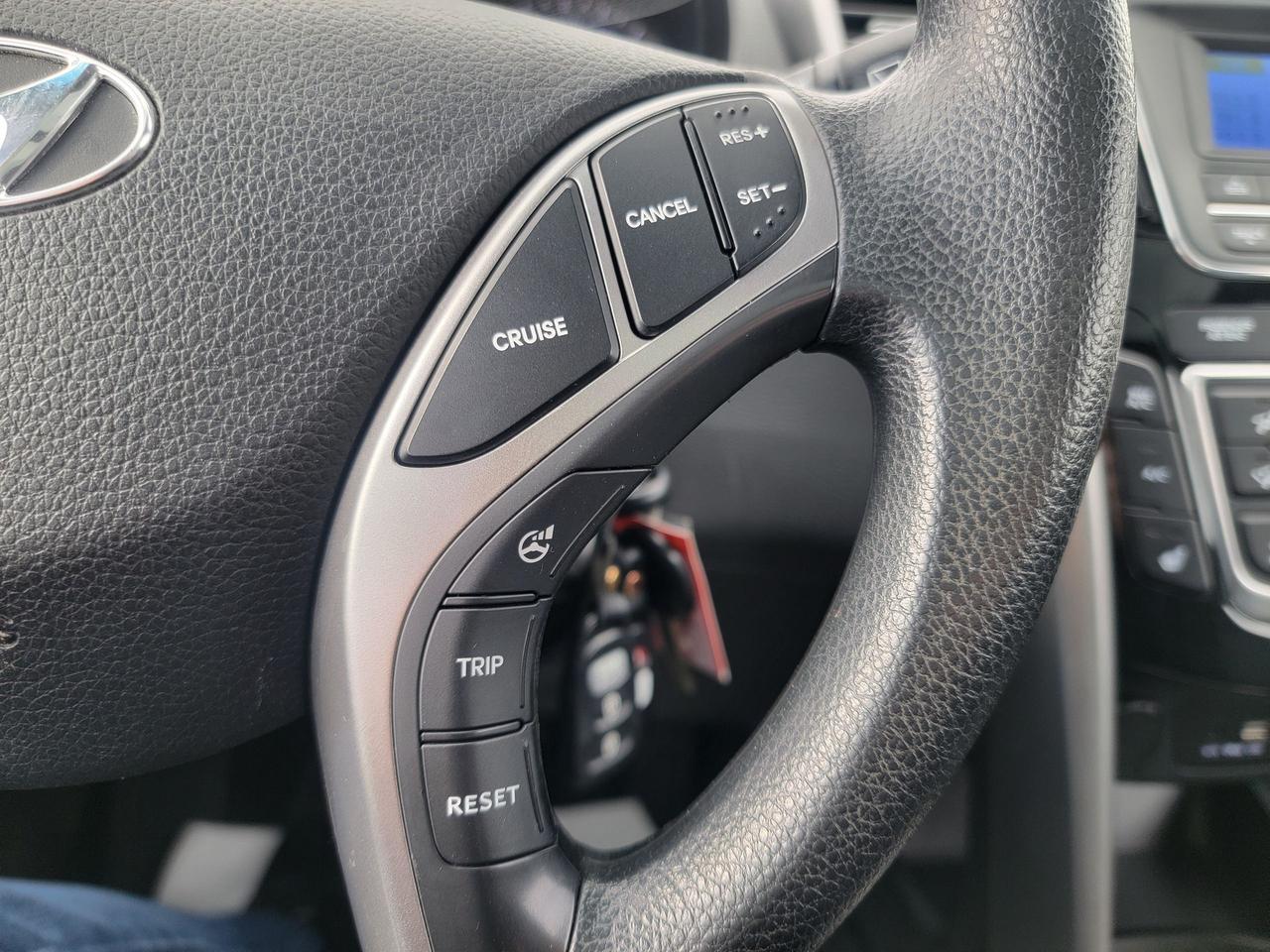 2017 Hyundai Elantra GT SE | GT | HATCHBACK Photo