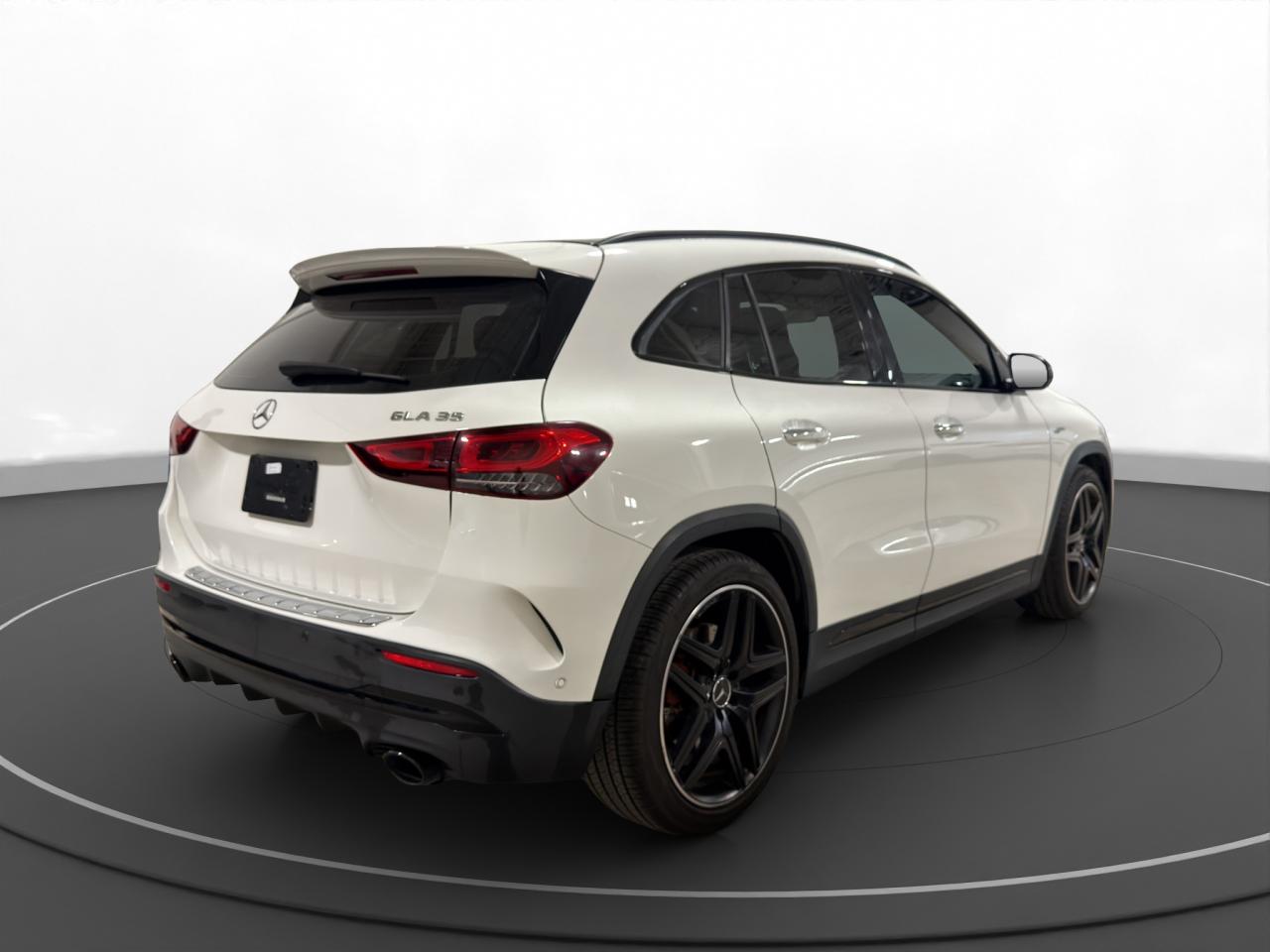 2021 Mercedes-Benz GLA AMG GLA 35 Photo