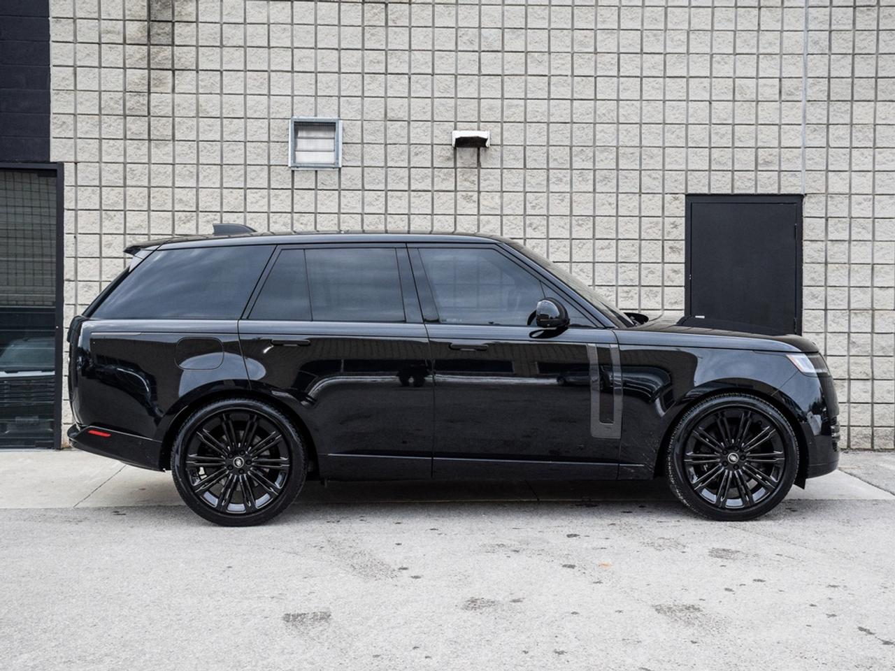 2023 Land Rover Range Rover P530 SE 4dr All-Wheel Drive Photo