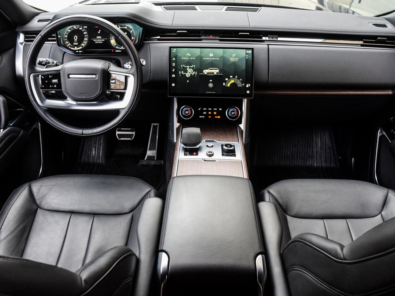 2023 Land Rover Range Rover P530 SE 4dr All-Wheel Drive Photo