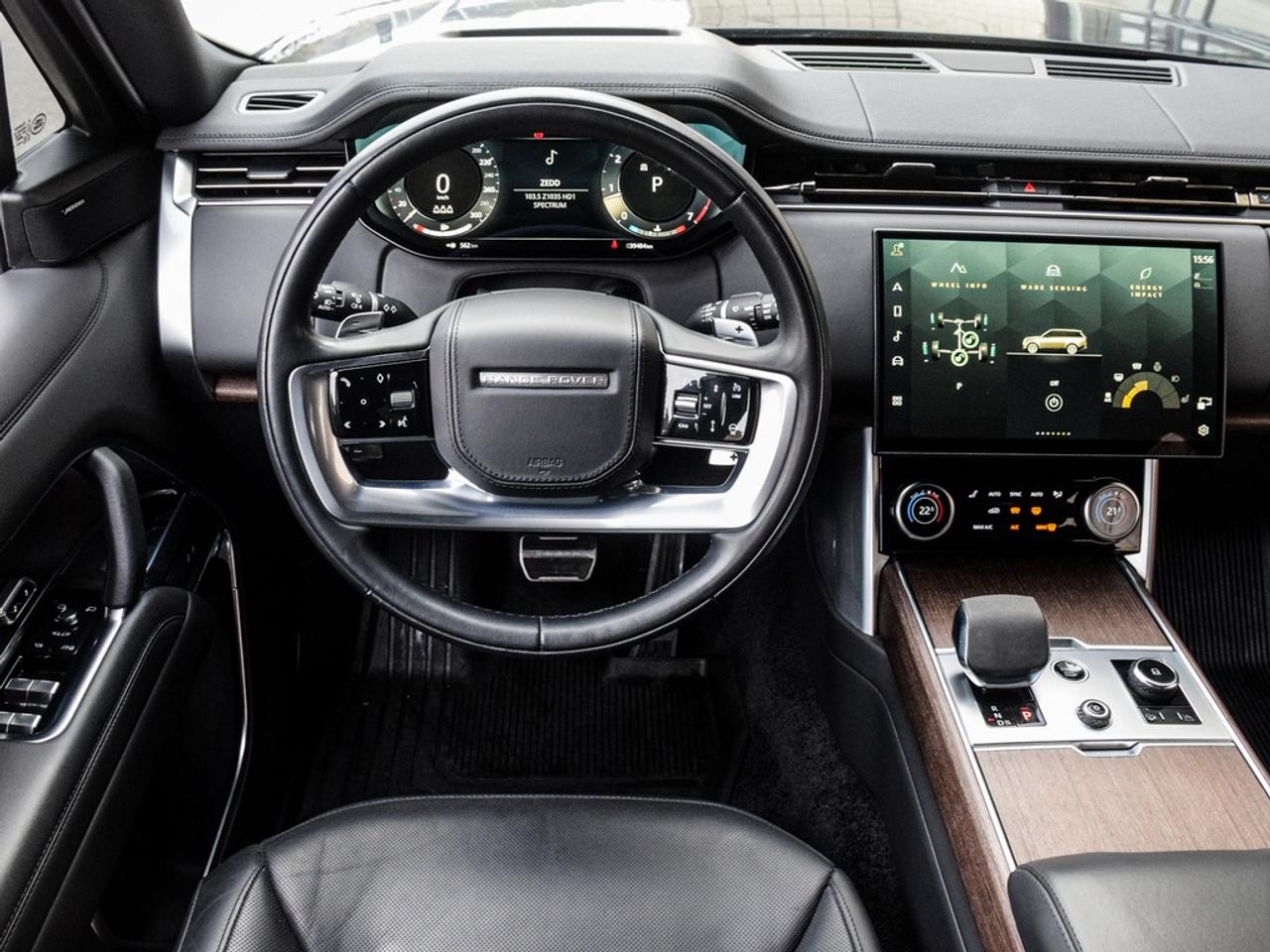 2023 Land Rover Range Rover P530 SE 4dr All-Wheel Drive Photo