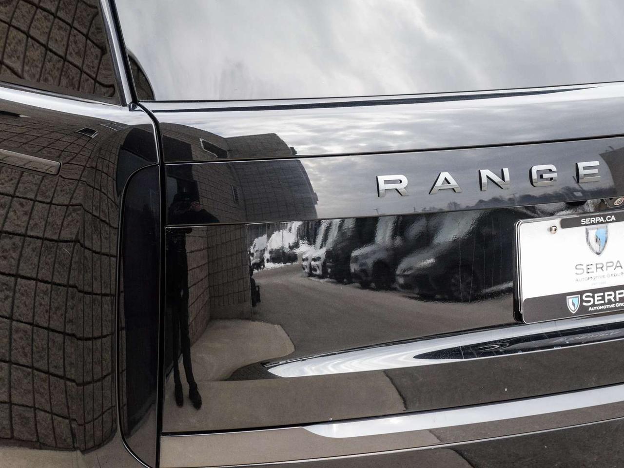2023 Land Rover Range Rover P530 SE 4dr All-Wheel Drive Photo