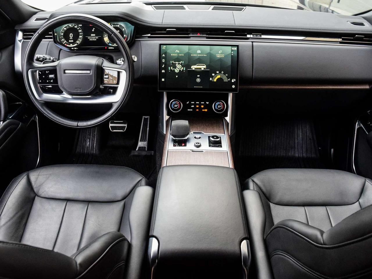 2023 Land Rover Range Rover P530 SE 4dr All-Wheel Drive Photo