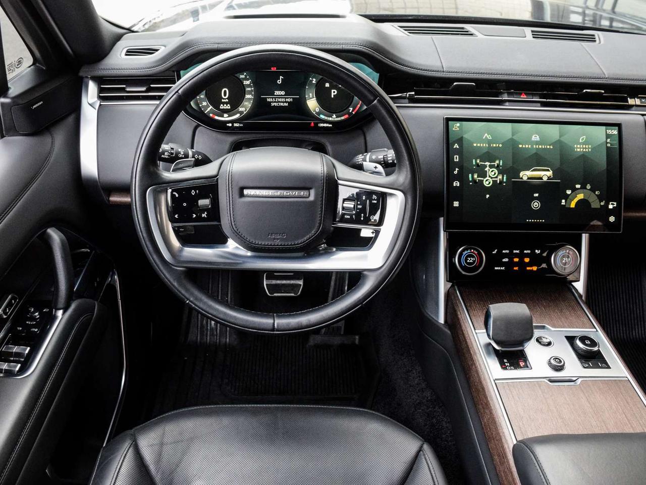 2023 Land Rover Range Rover P530 SE 4dr All-Wheel Drive Photo