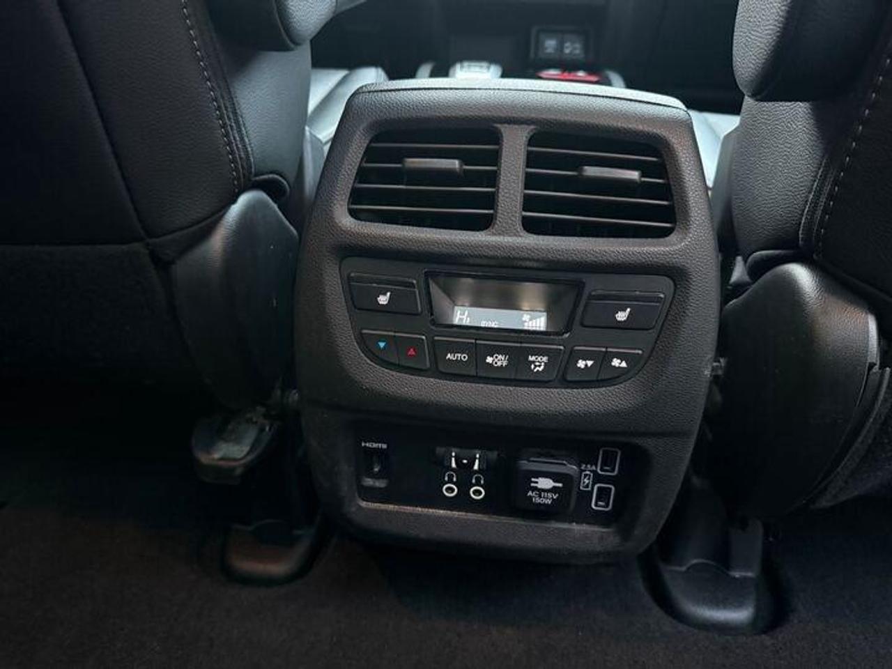 2019 Honda Pilot Touring 7P (A9) 4dr All-Wheel Drive Photo