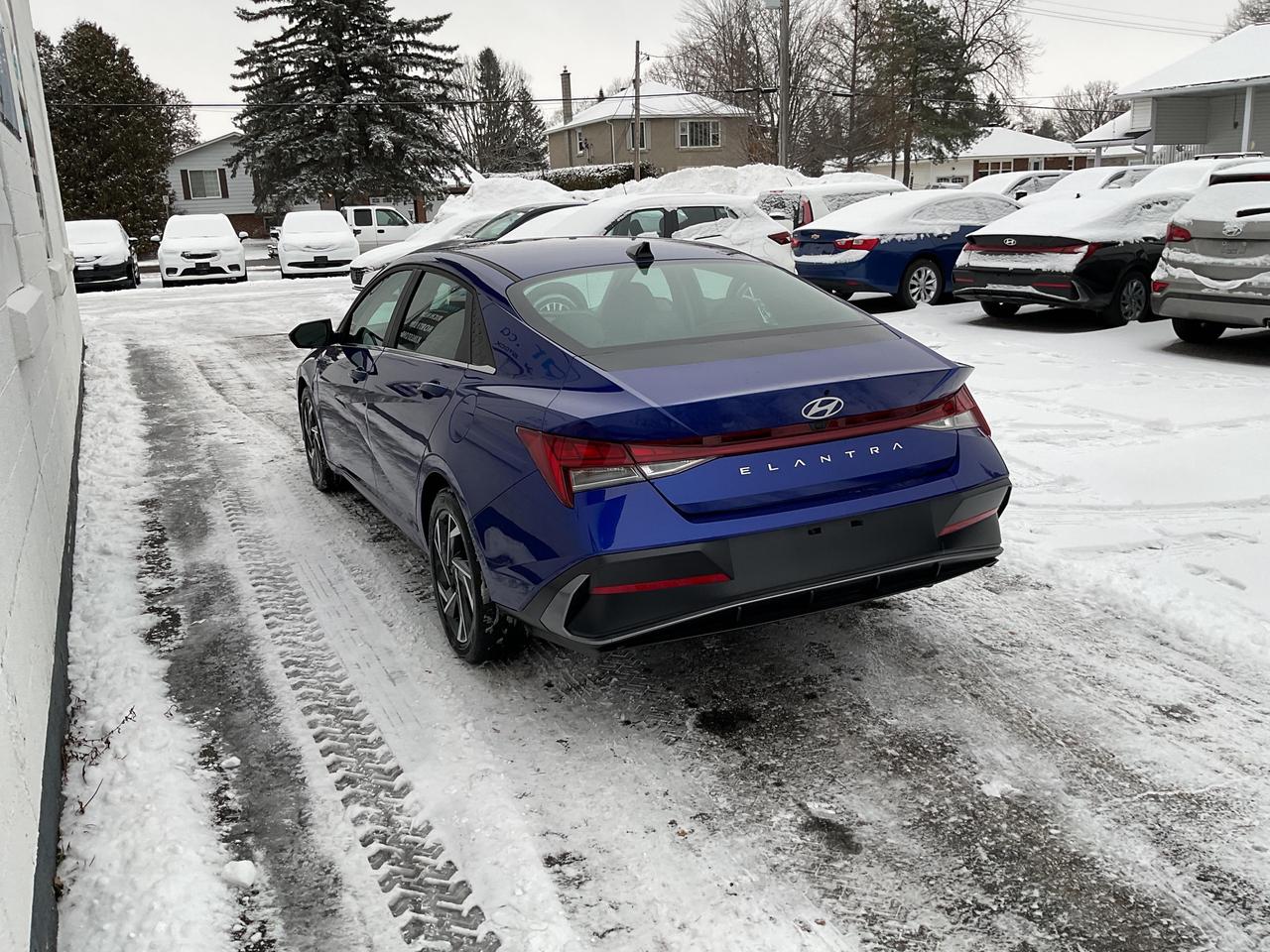 2024 Hyundai Elantra  Photo