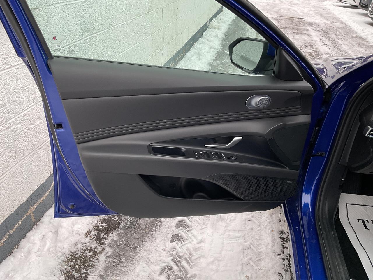 2024 Hyundai Elantra  Photo