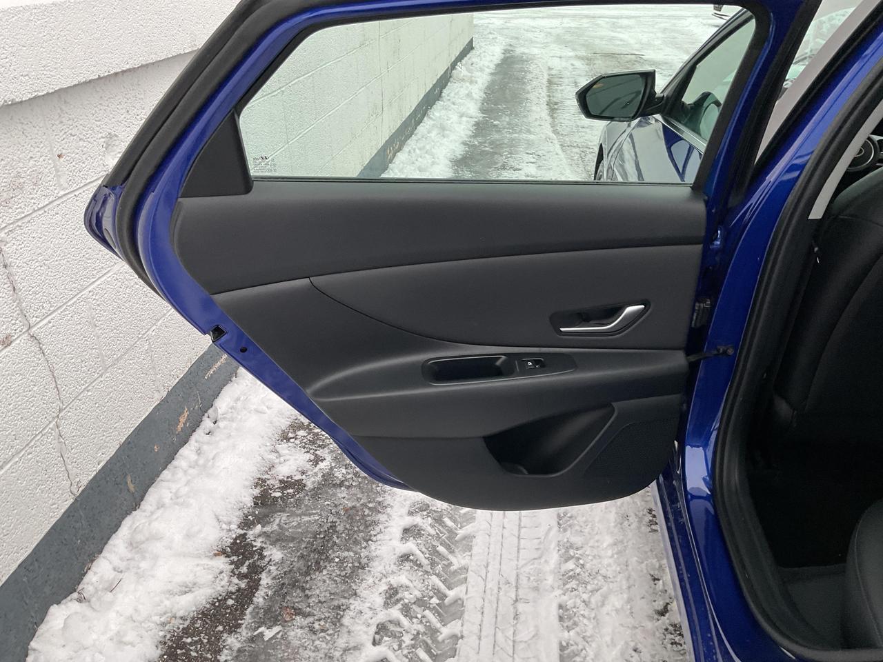 2024 Hyundai Elantra  Photo