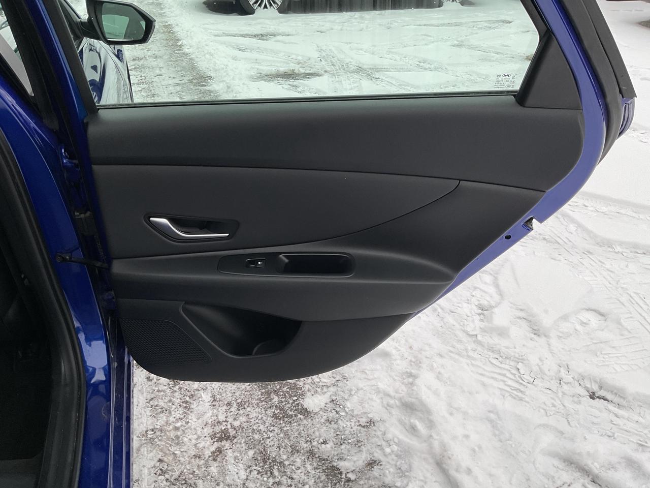 2024 Hyundai Elantra  Photo