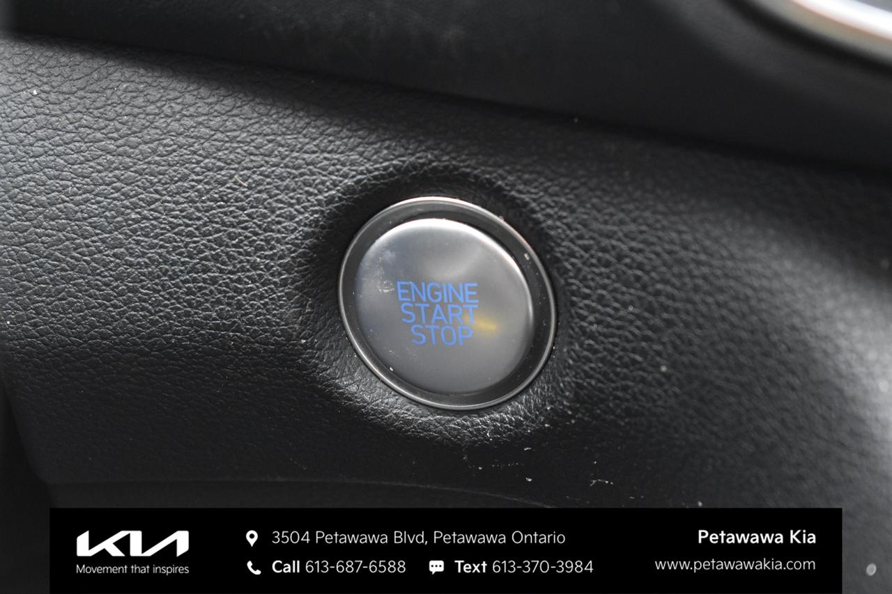 2021 Hyundai Santa Fe Preferred 4dr All-Wheel Drive Photo