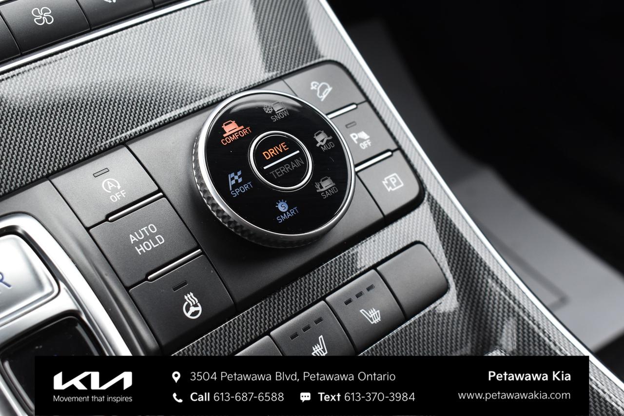 2021 Hyundai Santa Fe Preferred 4dr All-Wheel Drive Photo