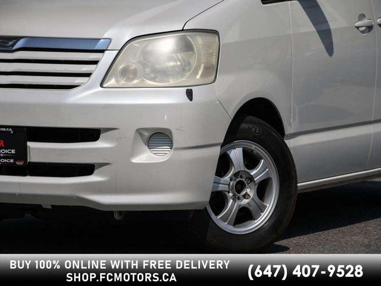 2003 Toyota NOAH JAPAN IMPORT   RIGHT HAND DRIVE Photo
