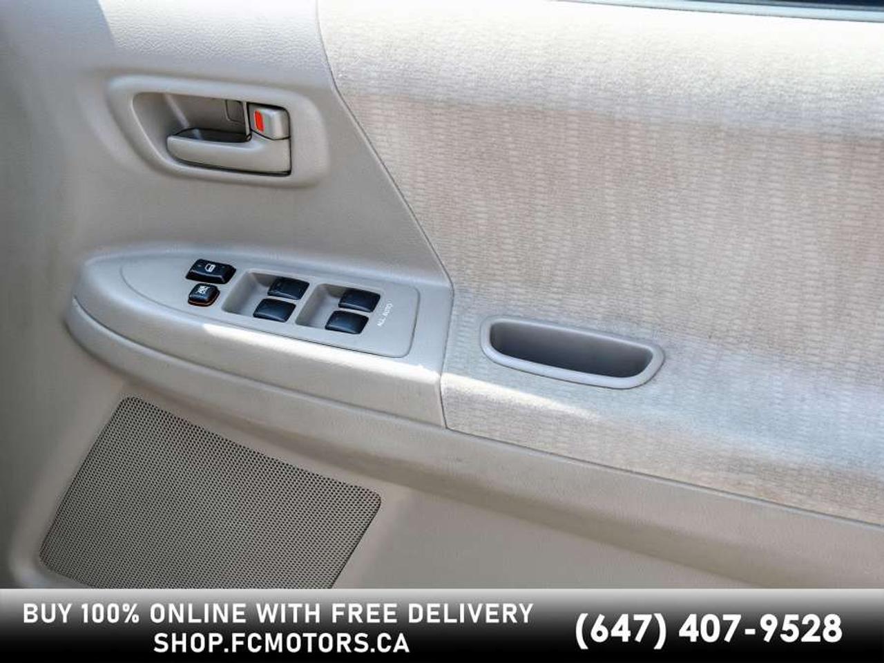 2003 Toyota NOAH JAPAN IMPORT   RIGHT HAND DRIVE Photo