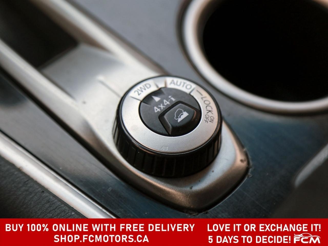 2016 Nissan Pathfinder SV AWD ~AUTOMATIC, FULLY CERTIFIED WITH WARRANTY!! Photo