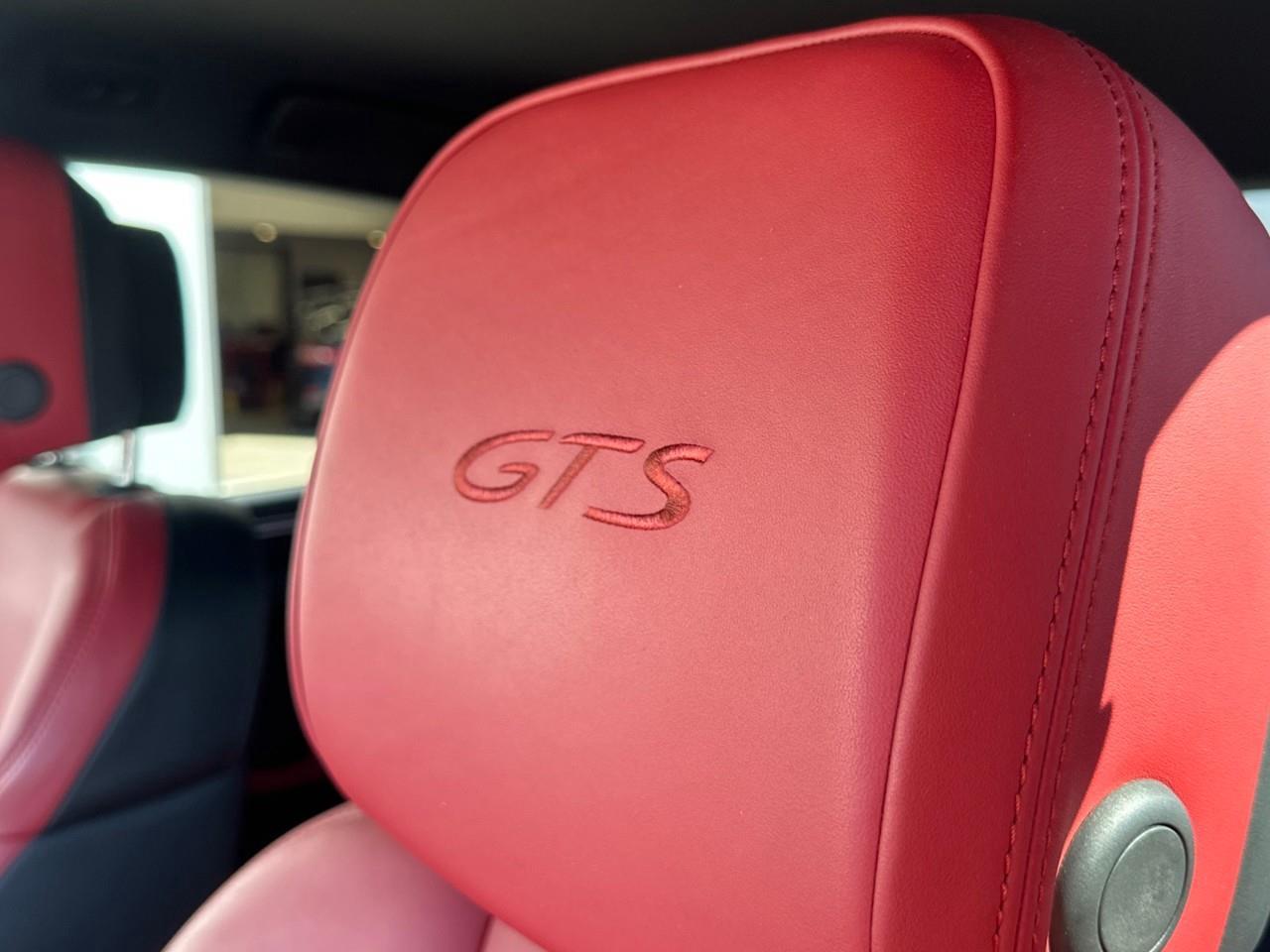 2021 Porsche Macan GTS 4dr All-Wheel Drive Photo