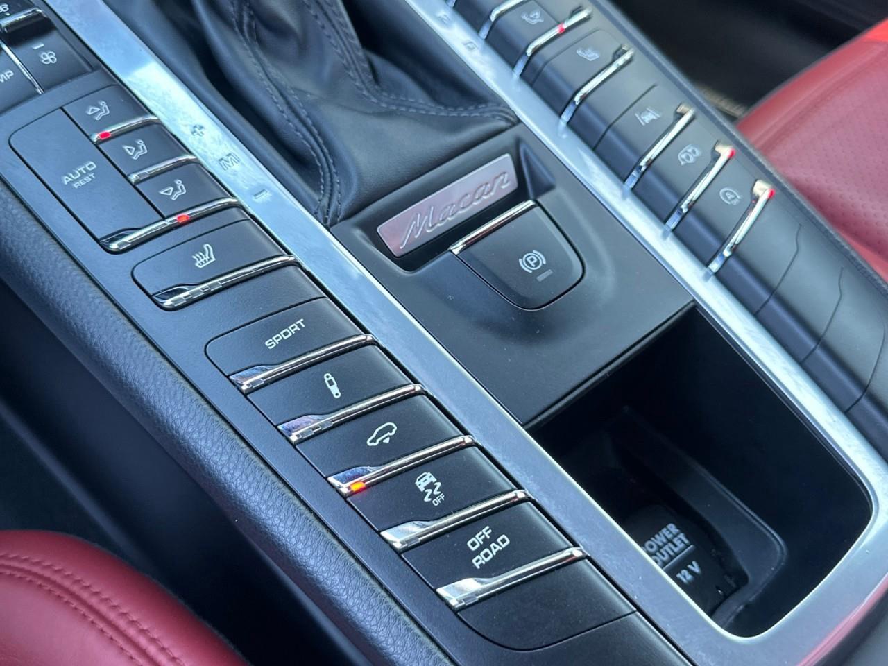 2021 Porsche Macan GTS 4dr All-Wheel Drive Photo