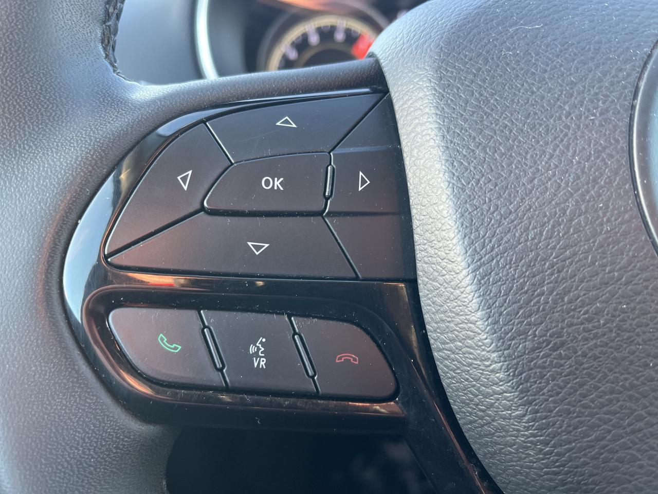 2021 Jeep Cherokee Altitude - Htd Leather - Navigation Photo