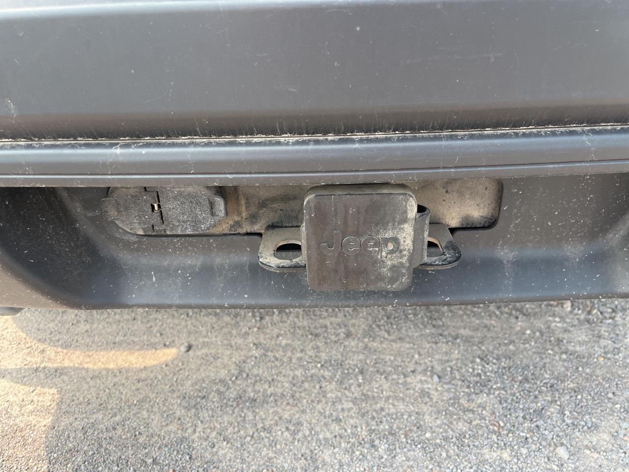 2021 Jeep Cherokee Altitude - Htd Leather - Navigation Photo