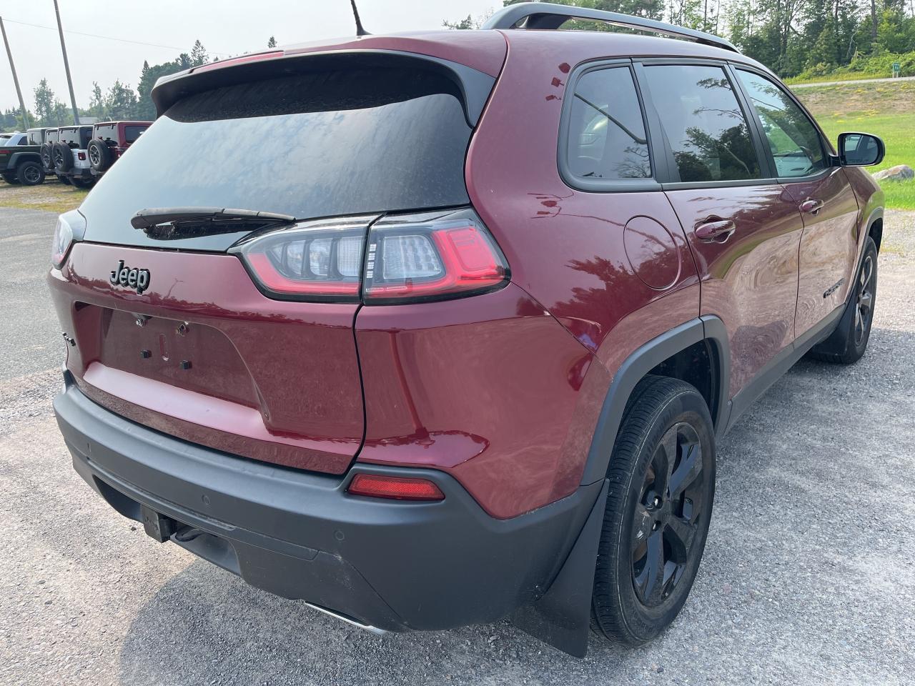 2021 Jeep Cherokee Altitude - Htd Leather - Navigation Photo