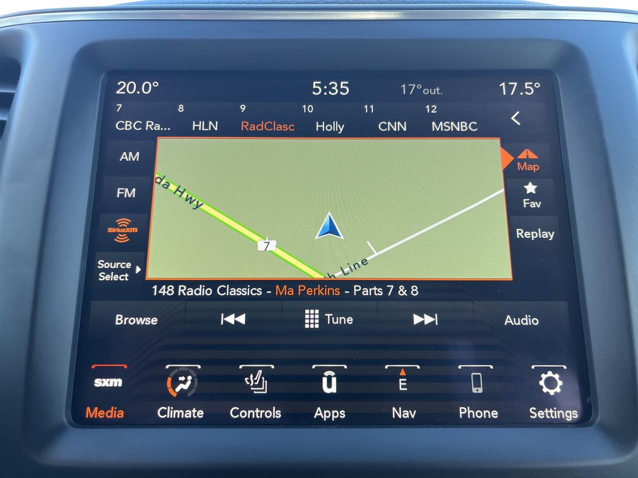 2023 Jeep Cherokee Altitude - Pano Sunroof - Adaptive Cruise Photo