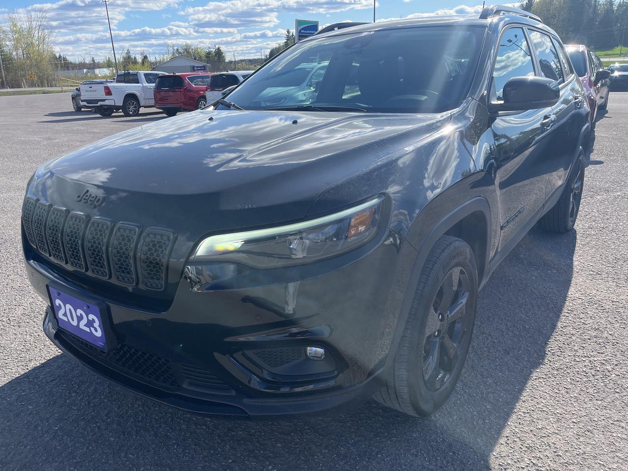 2023 Jeep Cherokee Altitude - Pano Sunroof - Adaptive Cruise Photo0