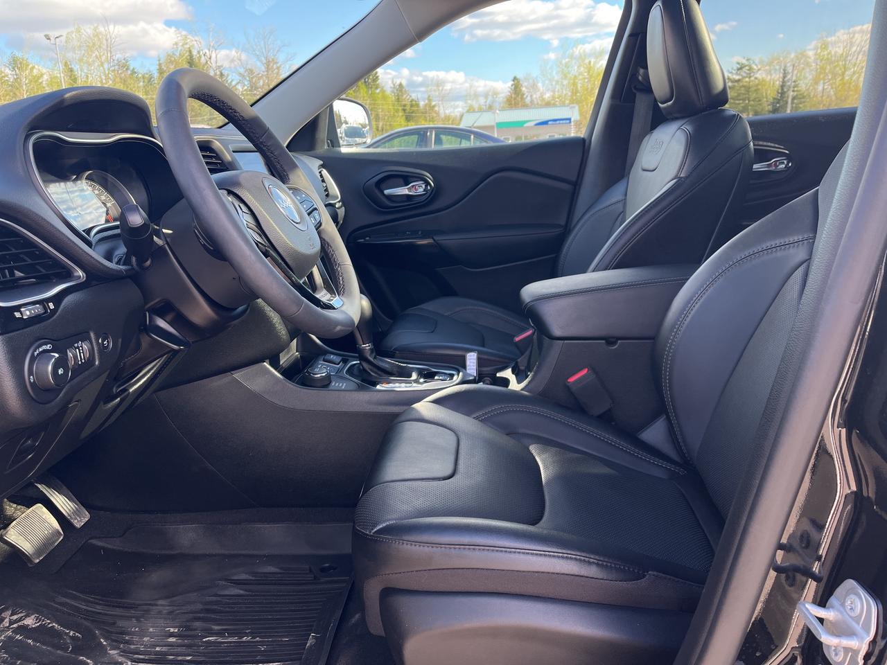 2023 Jeep Cherokee Altitude - Pano Sunroof - Adaptive Cruise Photo