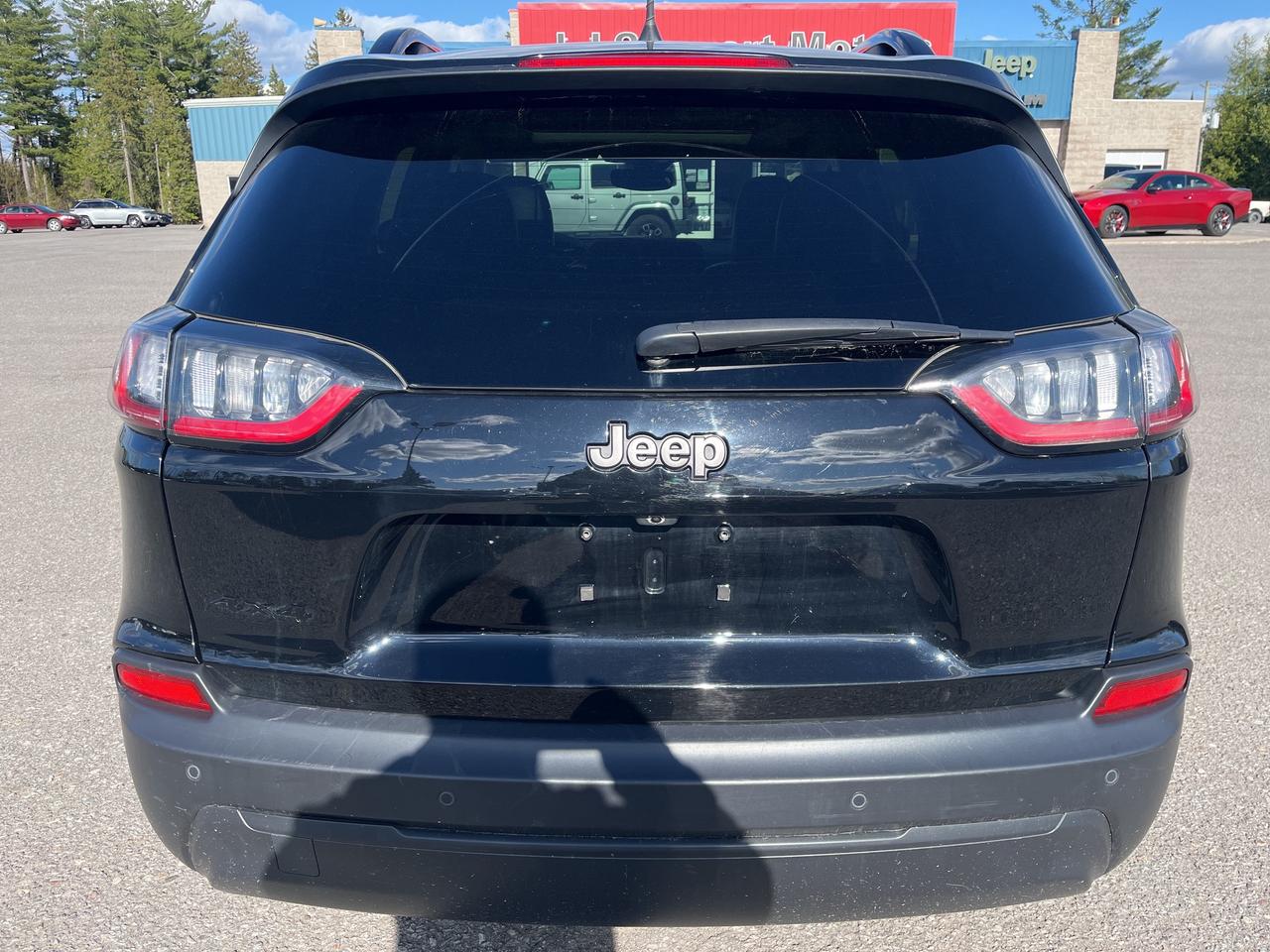 2023 Jeep Cherokee Altitude - Pano Sunroof - Adaptive Cruise Photo