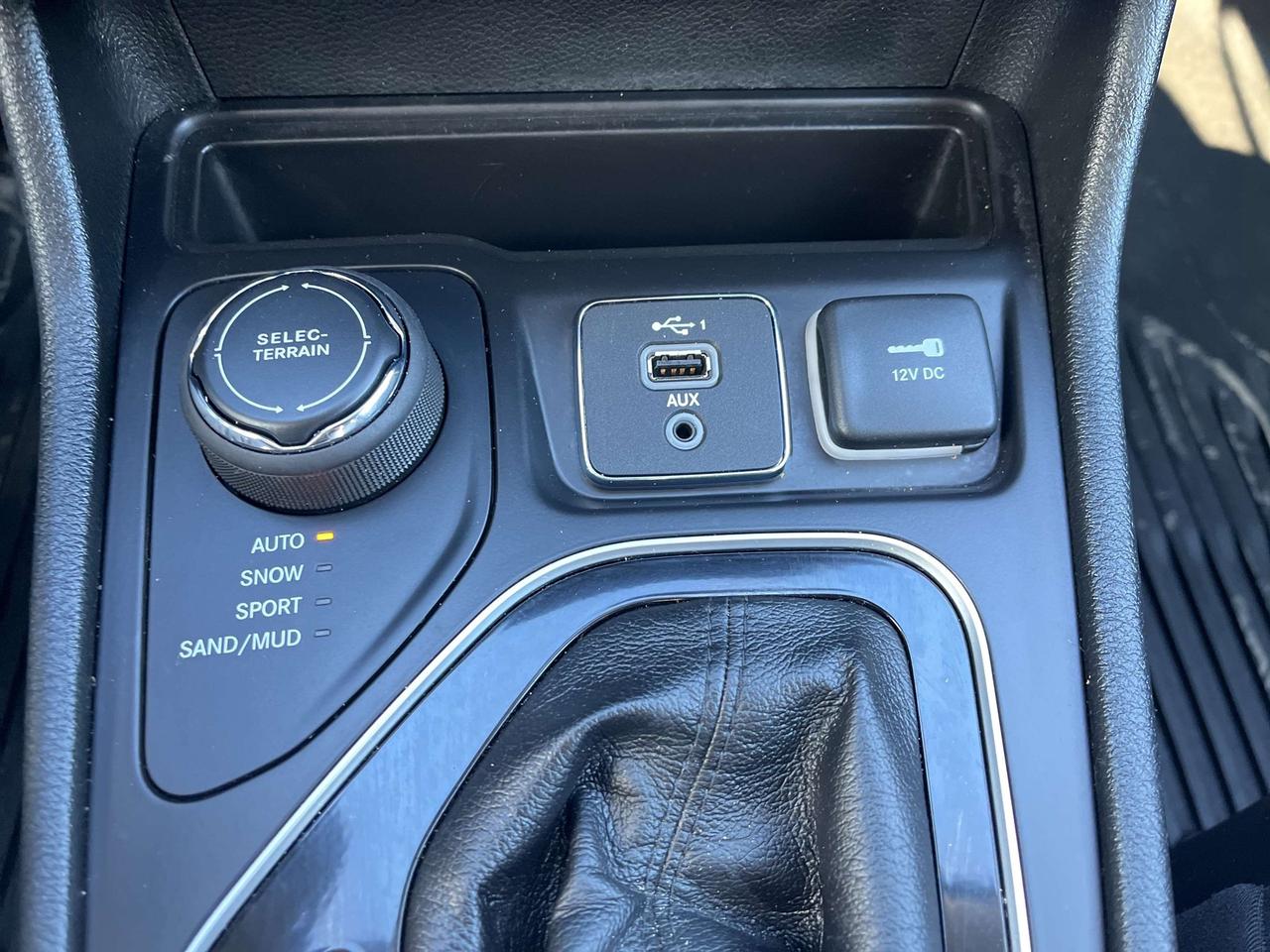2023 Jeep Cherokee Altitude - Pano Sunroof - Adaptive Cruise Photo