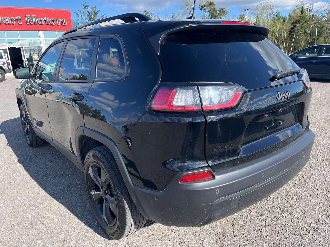 2023 Jeep Cherokee Altitude - Pano Sunroof - Adaptive Cruise Photo