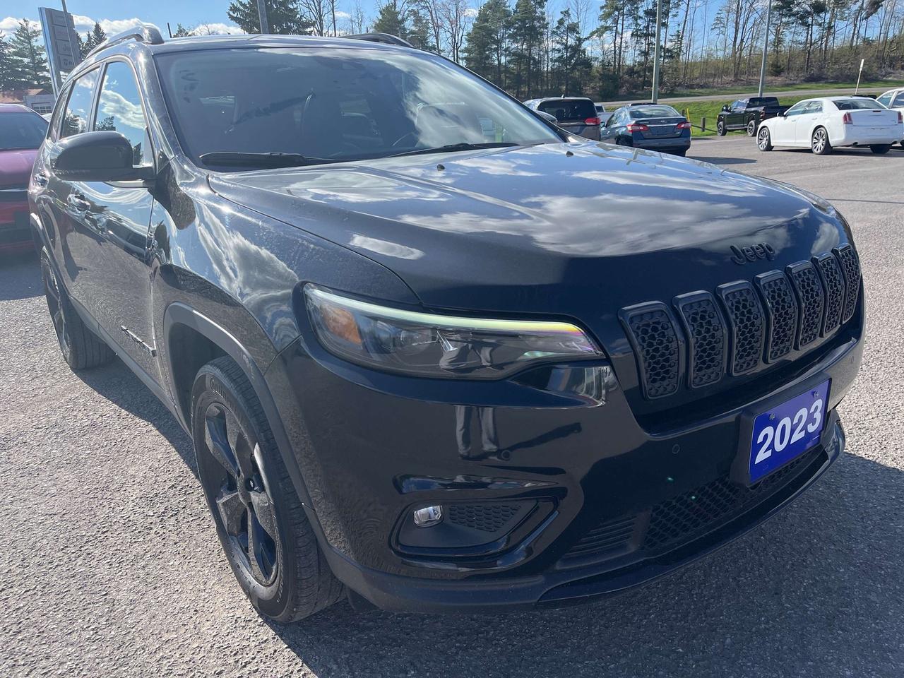 2023 Jeep Cherokee Altitude - Pano Sunroof - Adaptive Cruise Photo