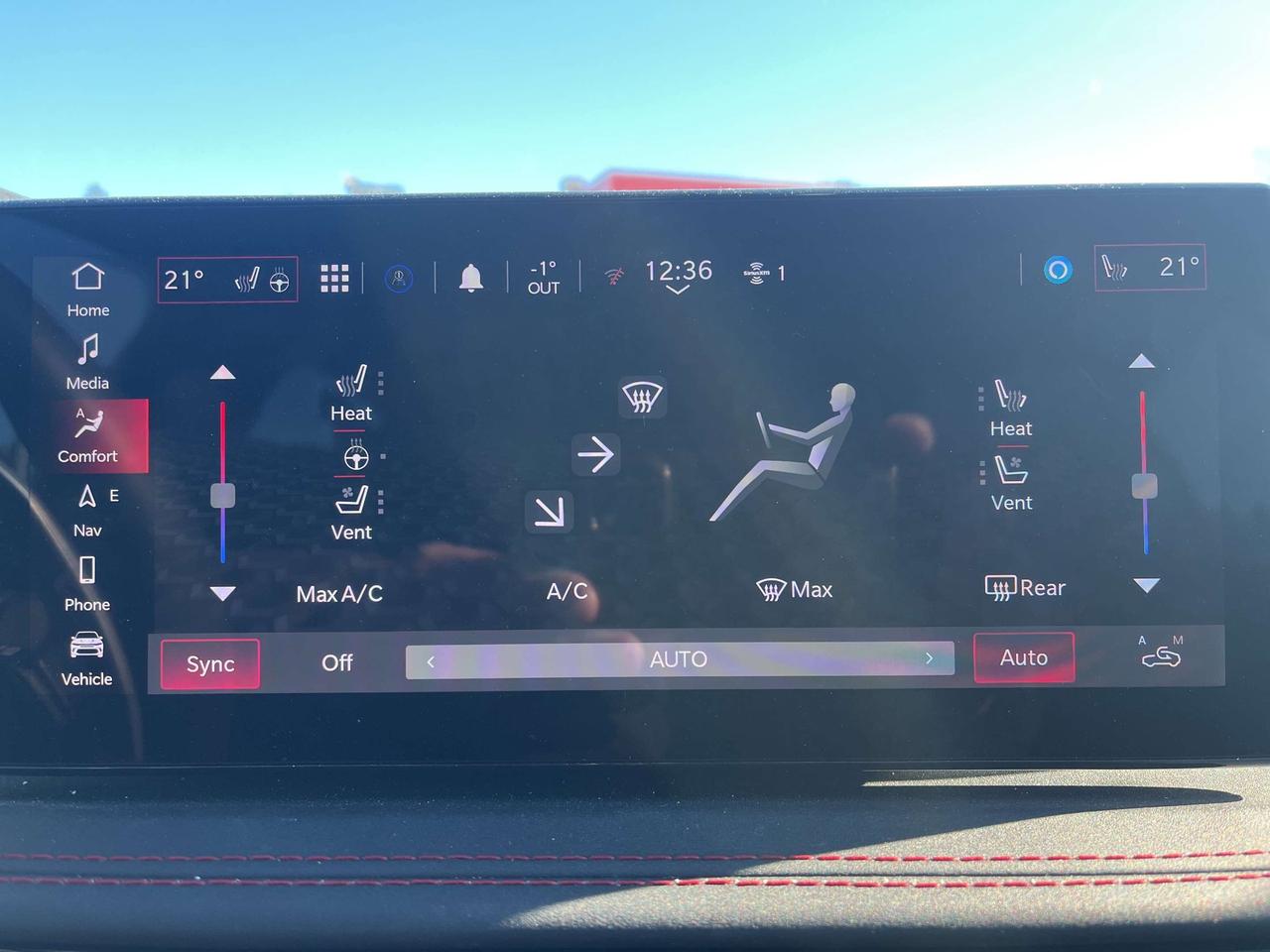 2024 Dodge Hornet RT - Sunroof - Htd/Vtd Leather Photo