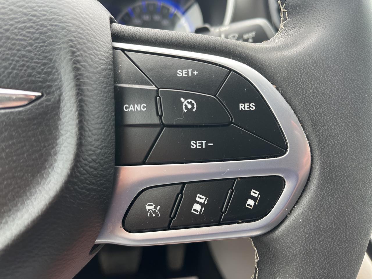 2023 Chrysler Pacifica Touring L - Lane Departure - Adaptive Cruise Photo