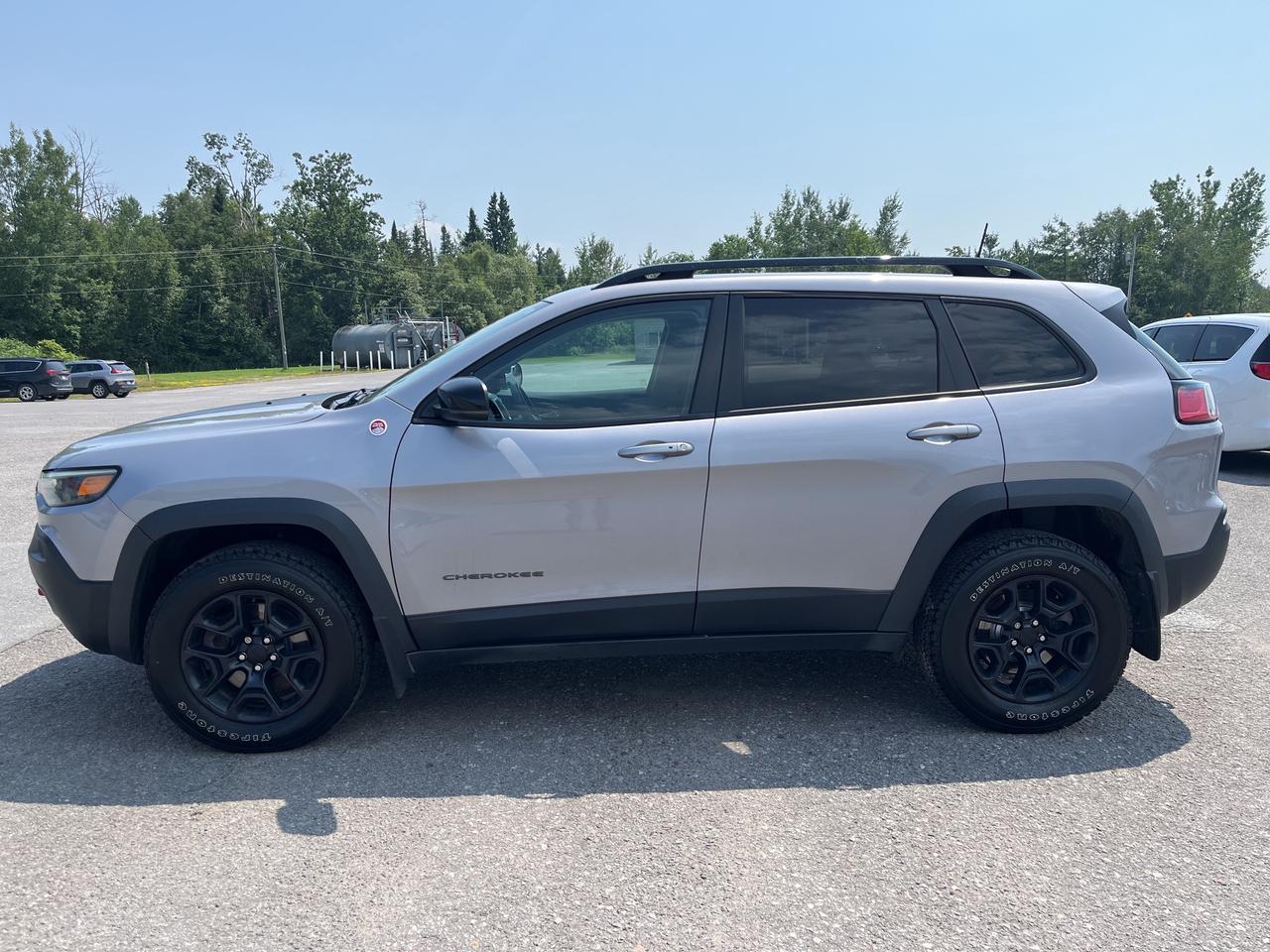 2022 Jeep Cherokee Trailhawk - Htd Seats/Wheel - Tow Pkg Photo
