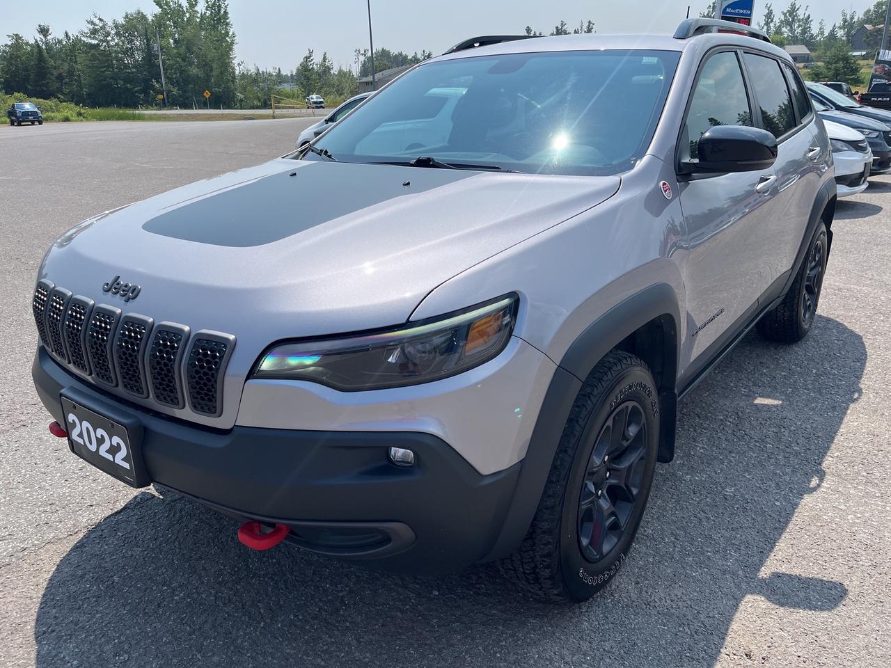 2022 Jeep Cherokee Trailhawk - Htd Seats/Wheel - Tow Pkg Photo