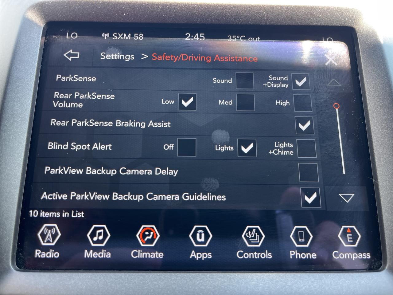 2022 Jeep Cherokee Trailhawk - Htd Seats/Wheel - Tow Pkg Photo