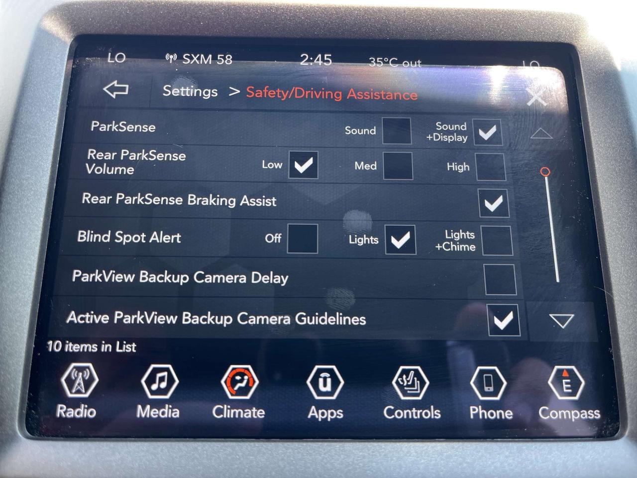 2022 Jeep Cherokee Trailhawk - Htd Seats/Wheel - Tow Pkg Photo