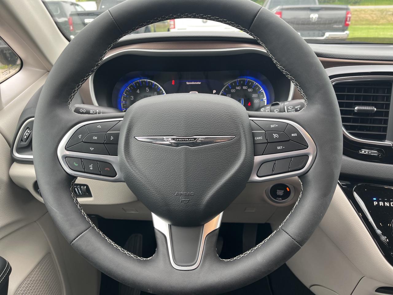 2024 Chrysler Grand Caravan SXT - Htd Seats/Wheel - Remote Start Photo