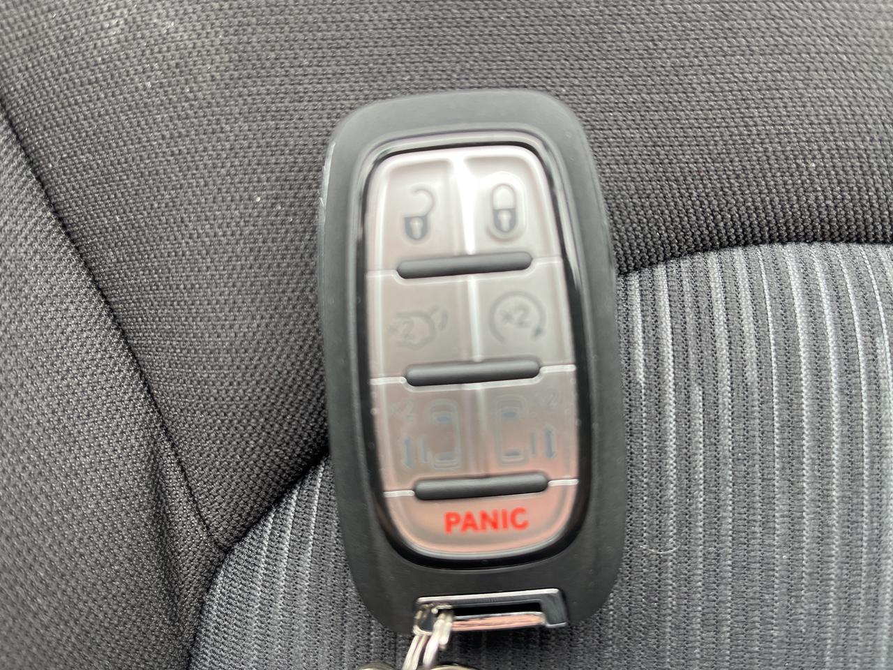 2024 Chrysler Grand Caravan SXT - Htd Seats/Wheel - Remote Start Photo