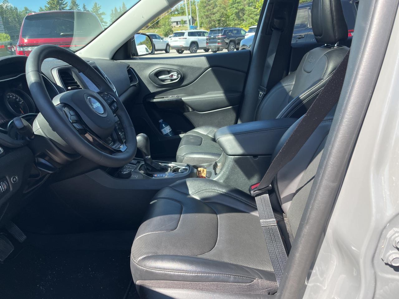 2023 Jeep Cherokee Altitude - Pano Sunroof - Safety/Tech Grp Photo