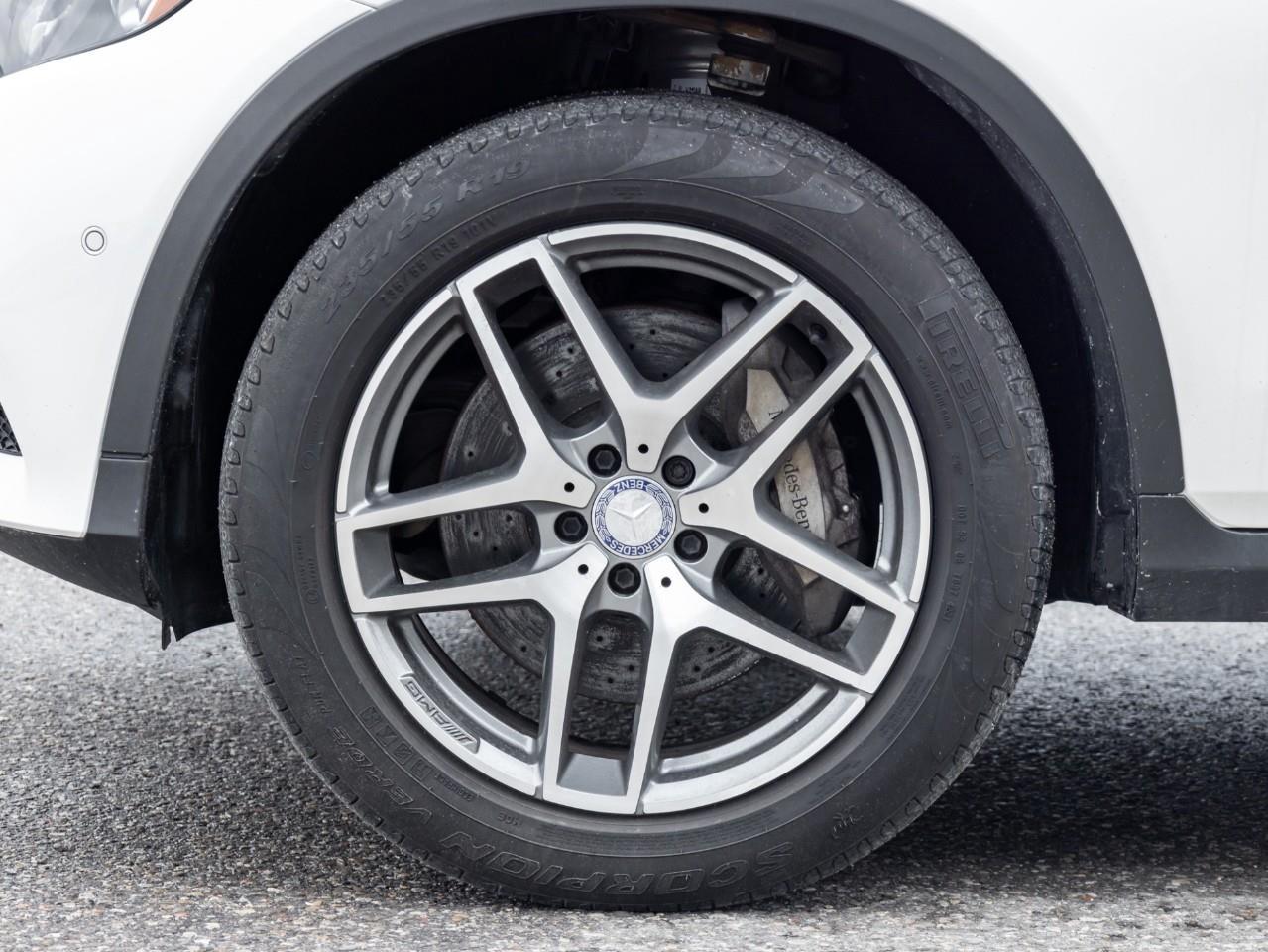 2016 Mercedes-Benz GLC-Class Base GLC 300 4dr All-Wheel Drive Photo3
