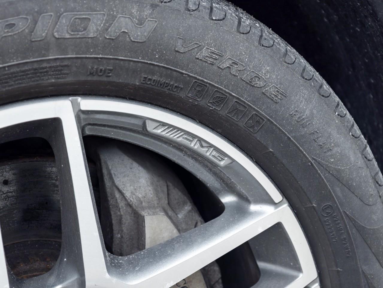 2016 Mercedes-Benz GLC-Class Base GLC 300 4dr All-Wheel Drive Photo4