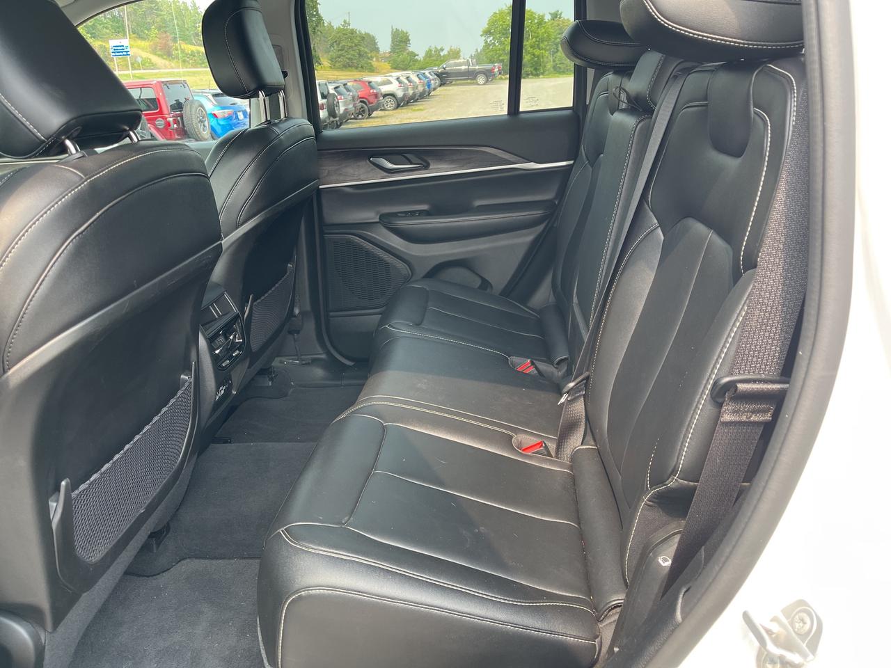 2023 Jeep Grand Cherokee Limited - Htd Leather/Wheel - Adaptive Cruise Photo