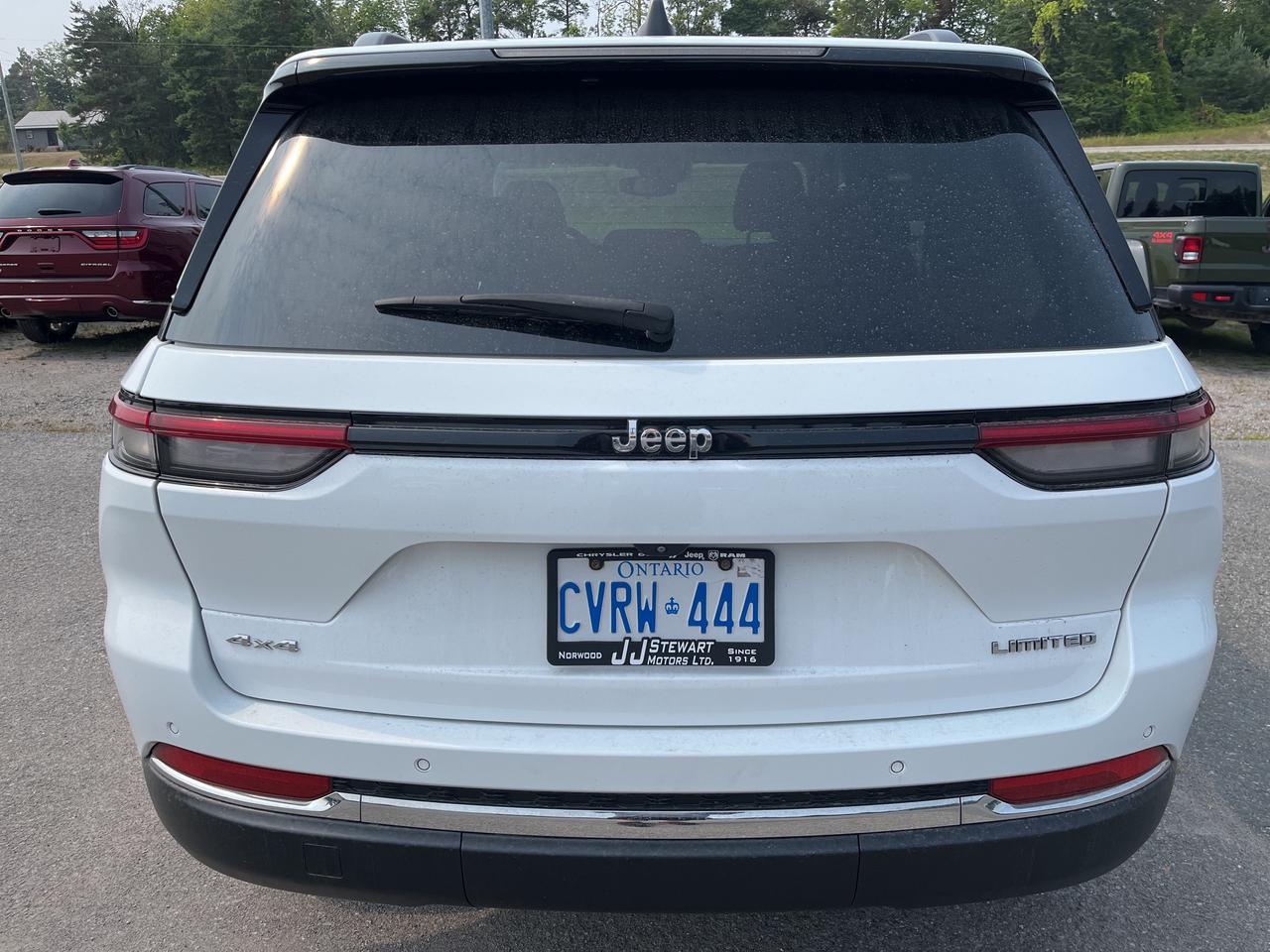 2023 Jeep Grand Cherokee Limited - Htd Leather/Wheel - Adaptive Cruise Photo